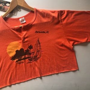 🛑 SOLD 🛑 Vintage Sarasota crop top